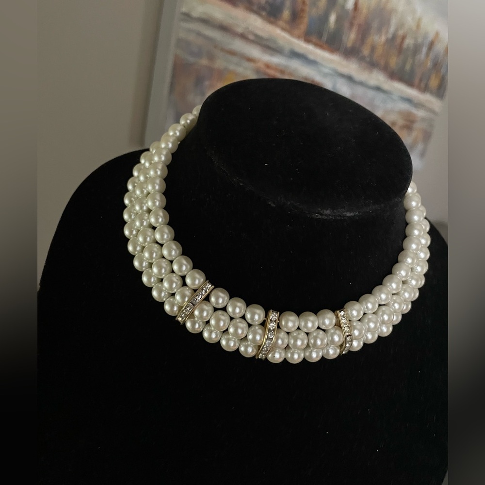 Elegant Faux Pearl Choker Necklace
